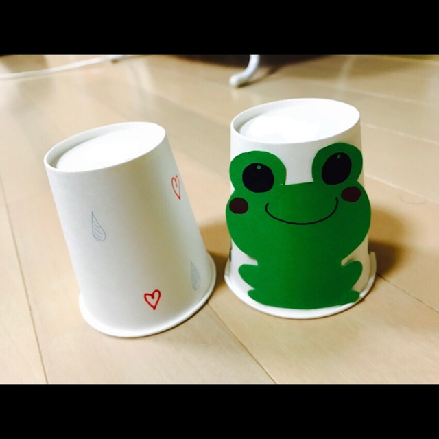 【みんなの投稿】【紙コップ ピョンピョンカエル】