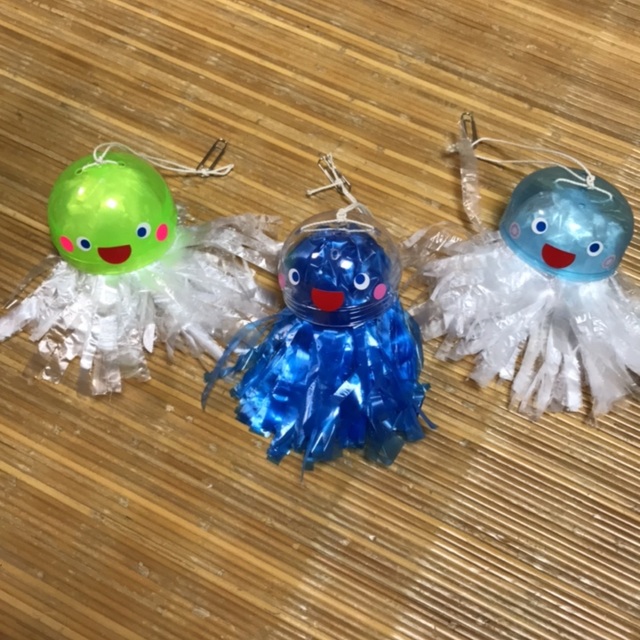 【みんなの投稿】ガチャポンでクラゲ魚釣りゲーム