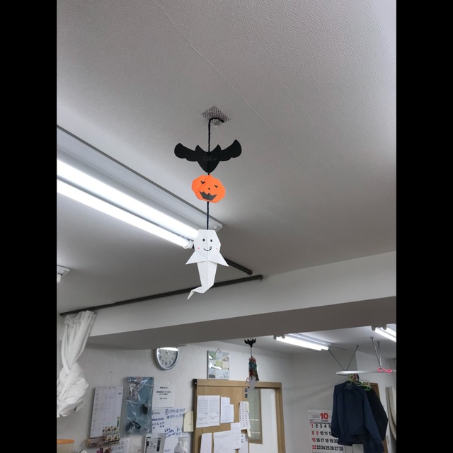 【みんなの投稿】ハロウィン モビール作り