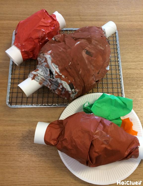 大きな骨付き肉〜小道具やごっこ遊びにもってこいの手作りアイテム〜