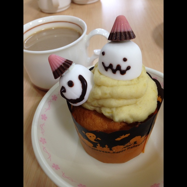 【みんなの投稿】さつまいもあんカップケーキ