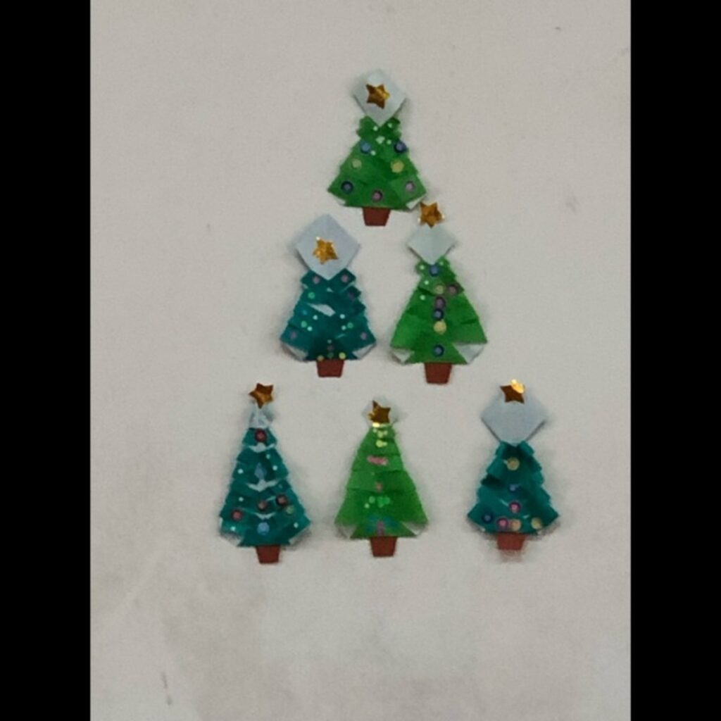 【みんなの投稿】クリスマスツリー