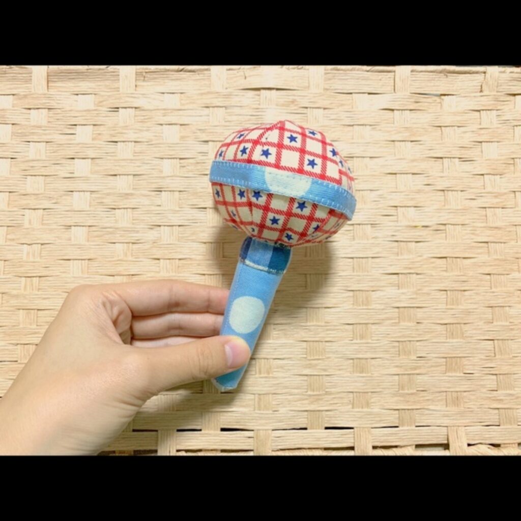 【みんなの投稿】✂︎にぎにぎ  (0歳児おもちゃ)