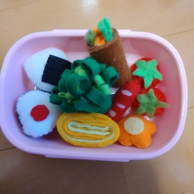 【みんなの投稿】「フェルトで作ったお弁当」