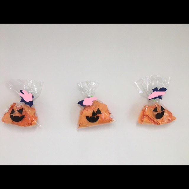 【みんなの投稿】0歳児製作 ハロウィン