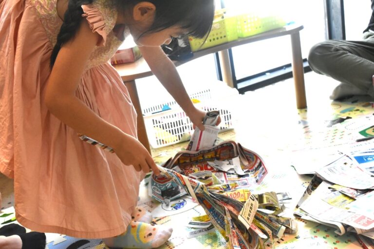 チラシから広がる遊びの世界〜コドモガラクタラボ レポート 2019年9月〜