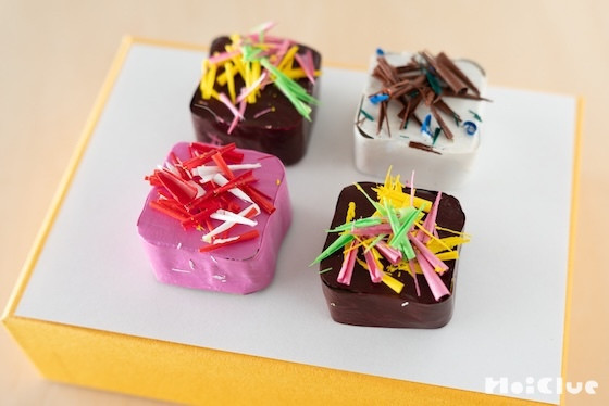 ダンボールで作るチョコ！本物みたいなボンボンショコラを作ろう〜素材／ダンボール〜